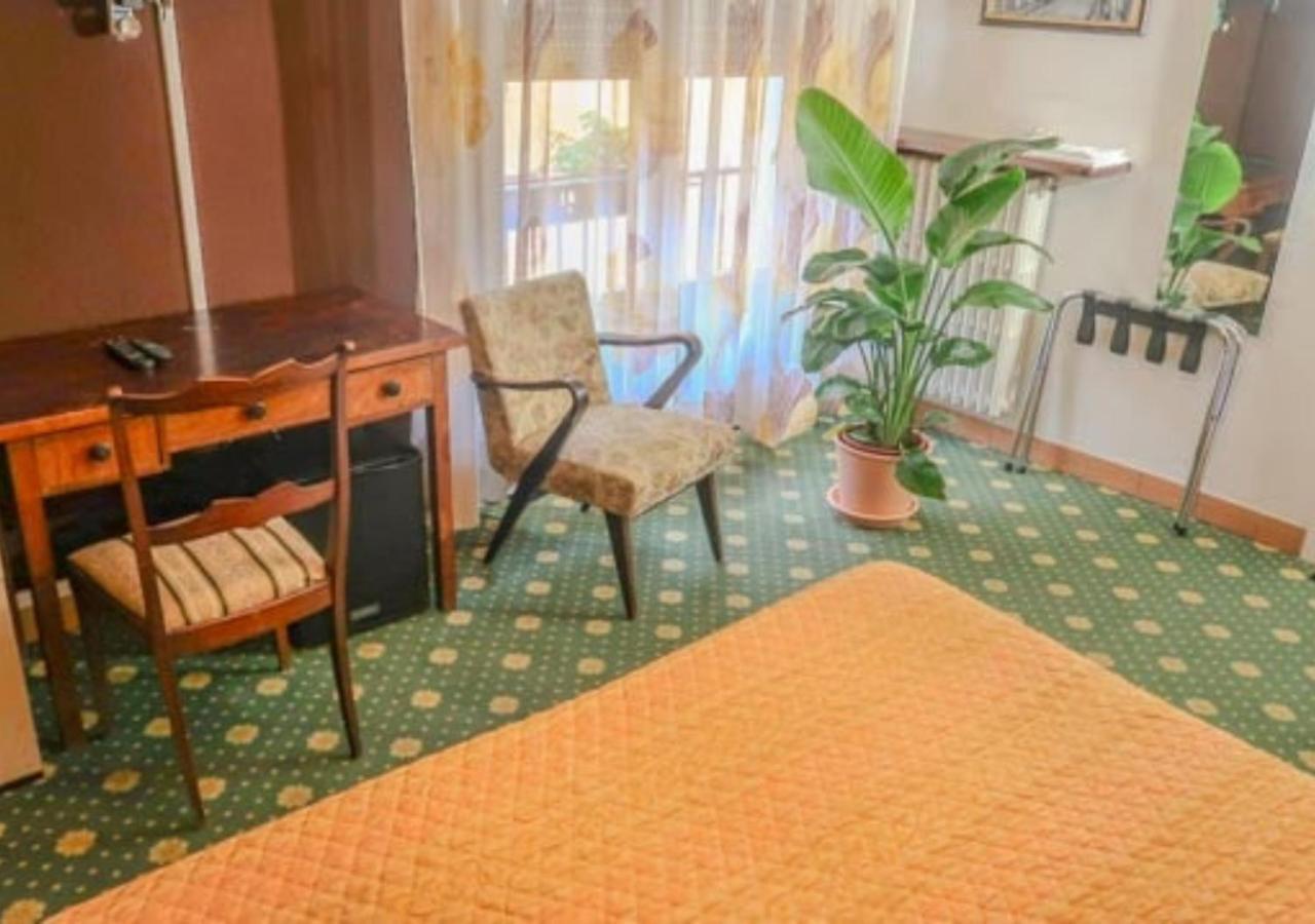 Bridge Hotel Bagni di Lucca Ngoại thất bức ảnh